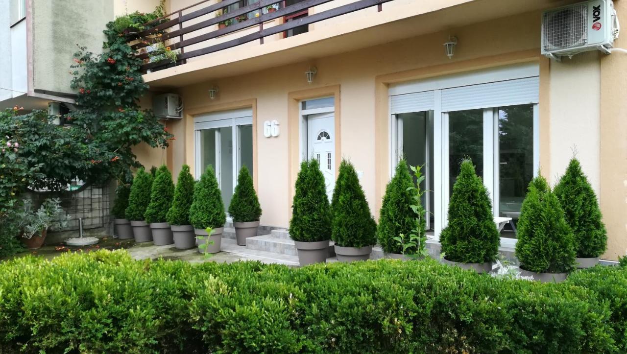 M4U Apartments Ni Екстериор снимка