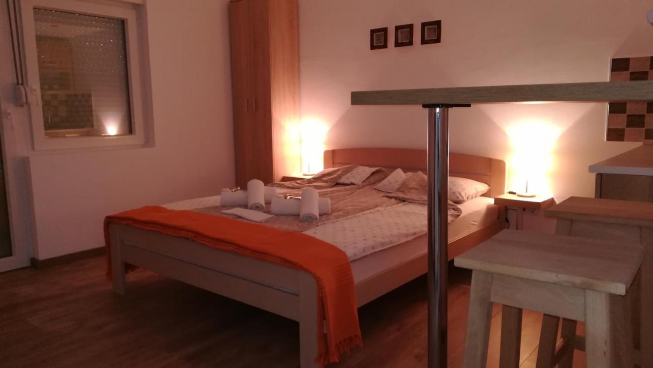 M4U Apartments Ni Екстериор снимка
