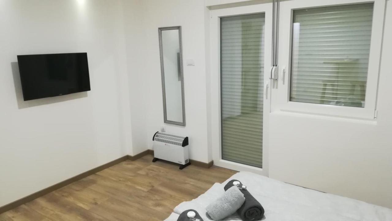 M4U Apartments Ni Екстериор снимка