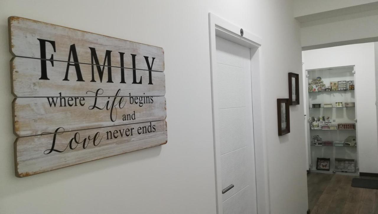 M4U Apartments Ni Екстериор снимка