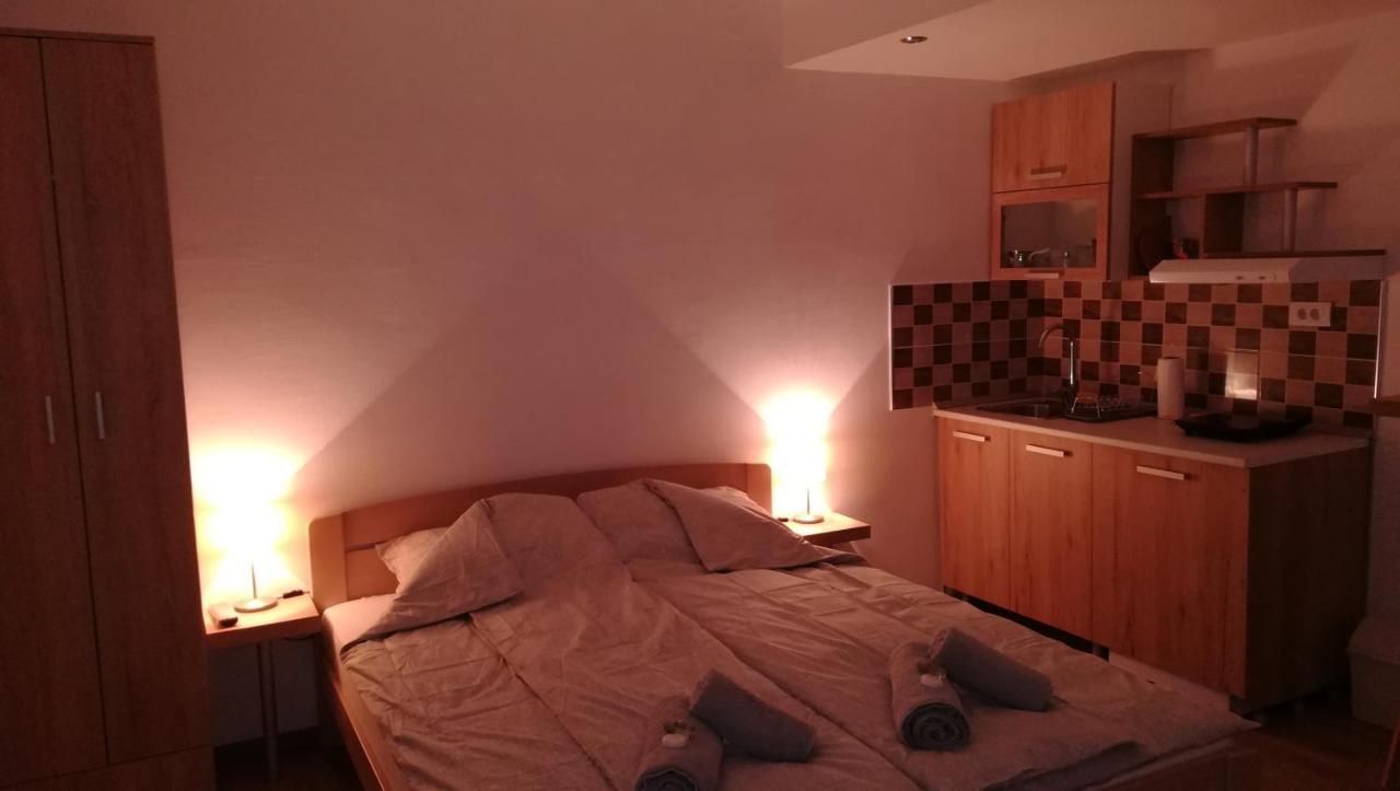M4U Apartments Ni Екстериор снимка