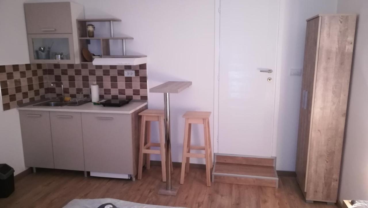 M4U Apartments Ni Екстериор снимка