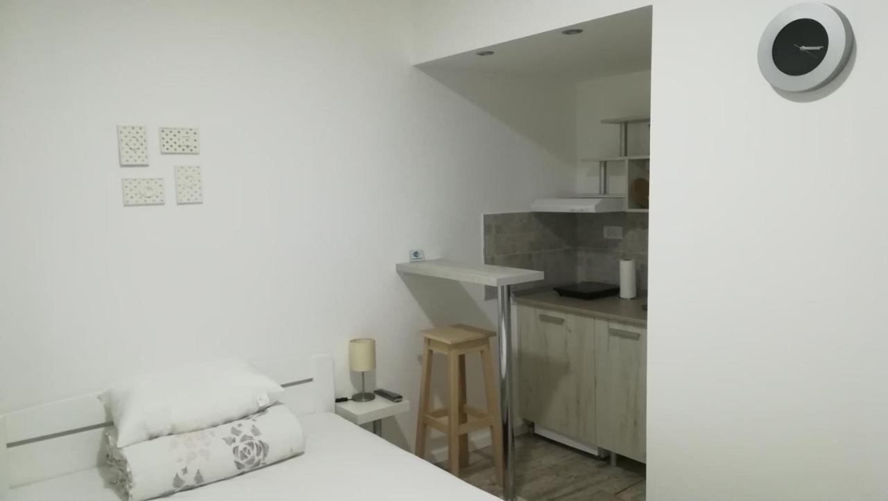 M4U Apartments Ni Екстериор снимка